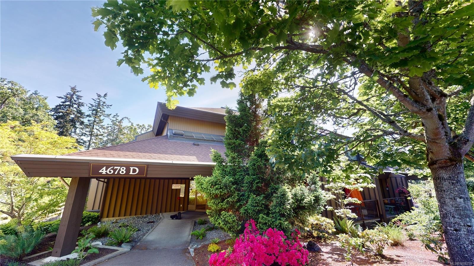 499D-4678 Elk Lake Dr, Saanich, BC - Outdoor