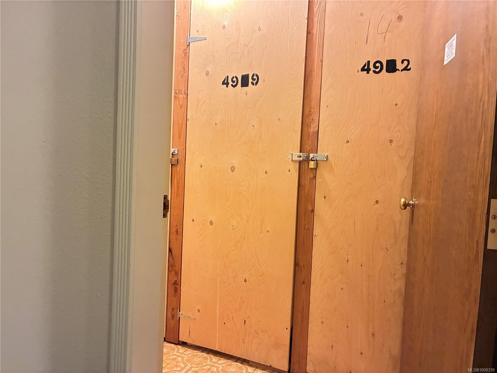 499D-4678 Elk Lake Dr, Saanich, BC - Indoor Photo Showing Other Room