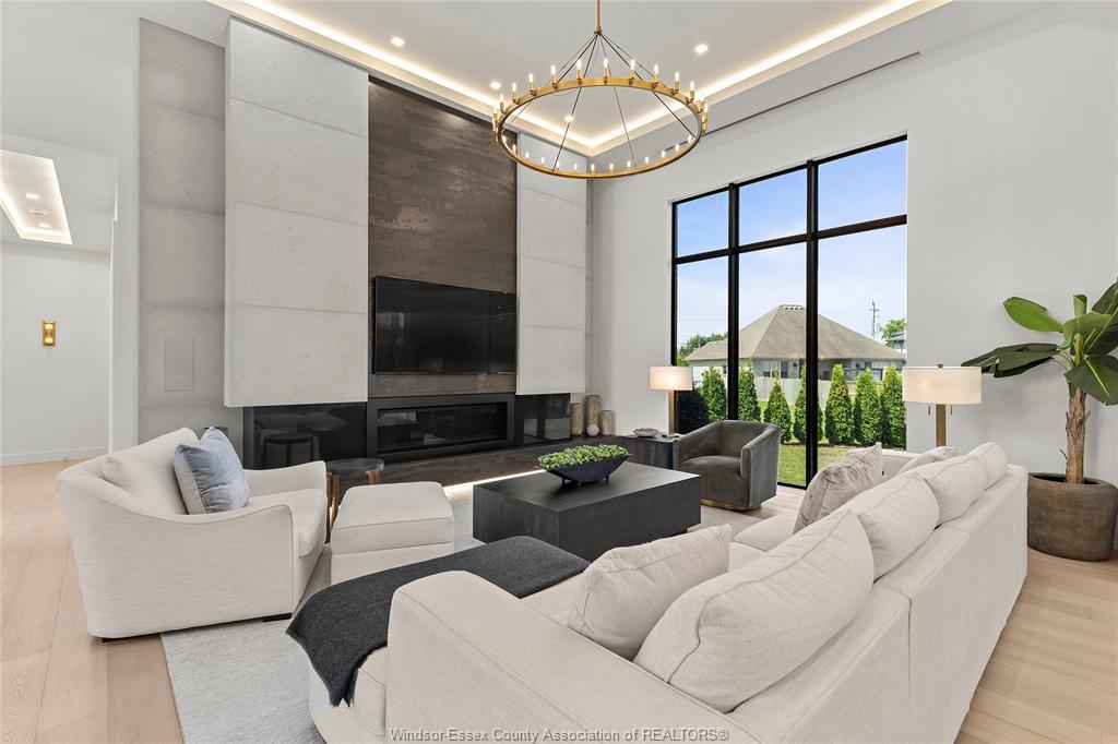 11 Destiny Drive, Leamington, ON