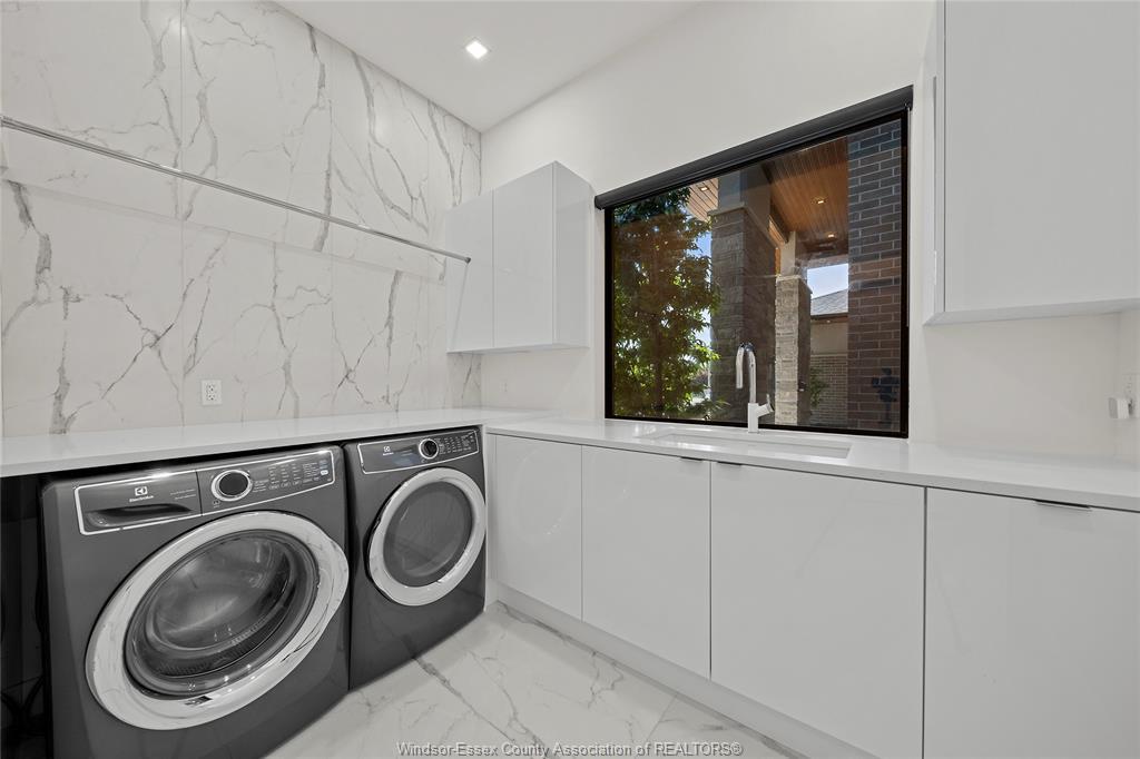 11 Destiny Drive, Leamington, ON