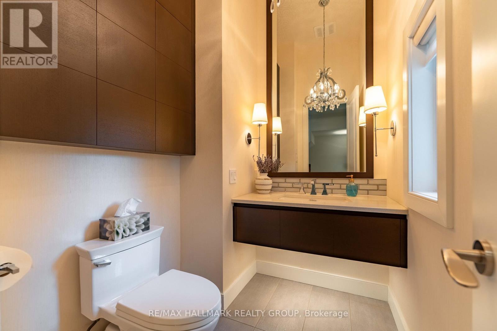 39 Jacquot Street, Champlain, ON - Indoor Photo Showing Bathroom