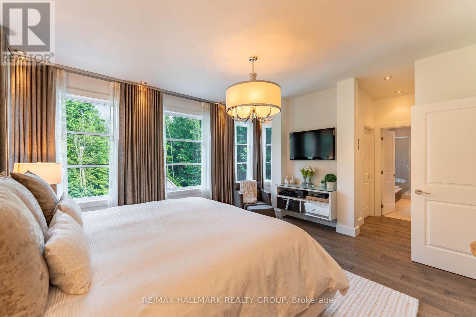 39 Jacquot Street, Champlain, ON - Indoor Photo Showing Bedroom