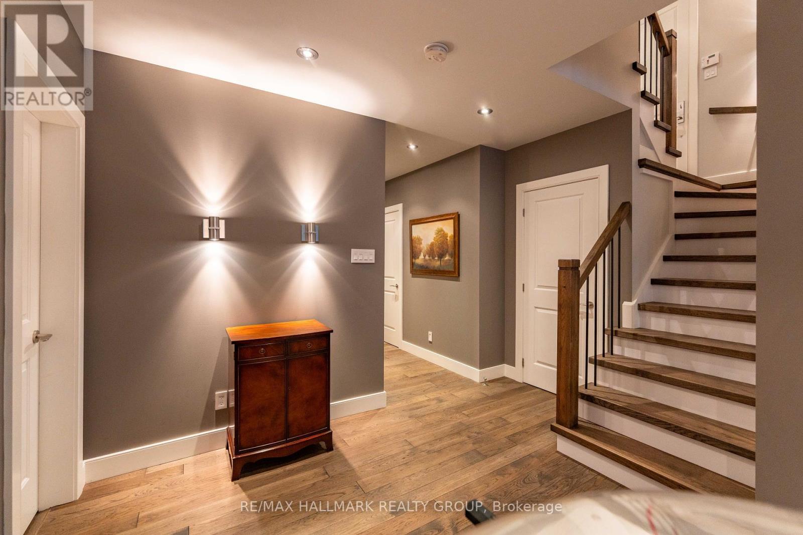 39 Jacquot Street, Champlain, ON - Indoor Photo Showing Other Room