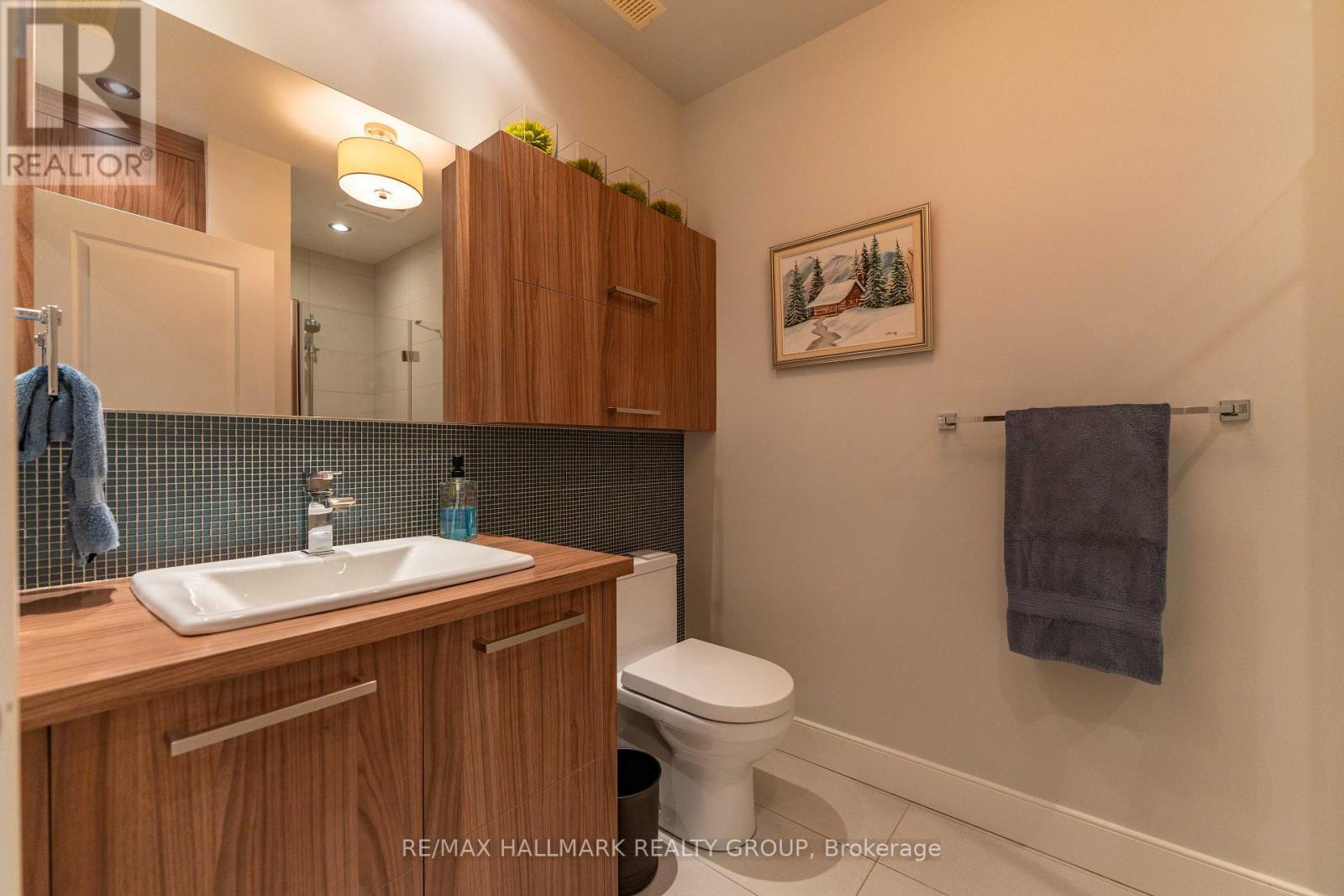 39 Jacquot Street, Champlain, ON - Indoor Photo Showing Bathroom