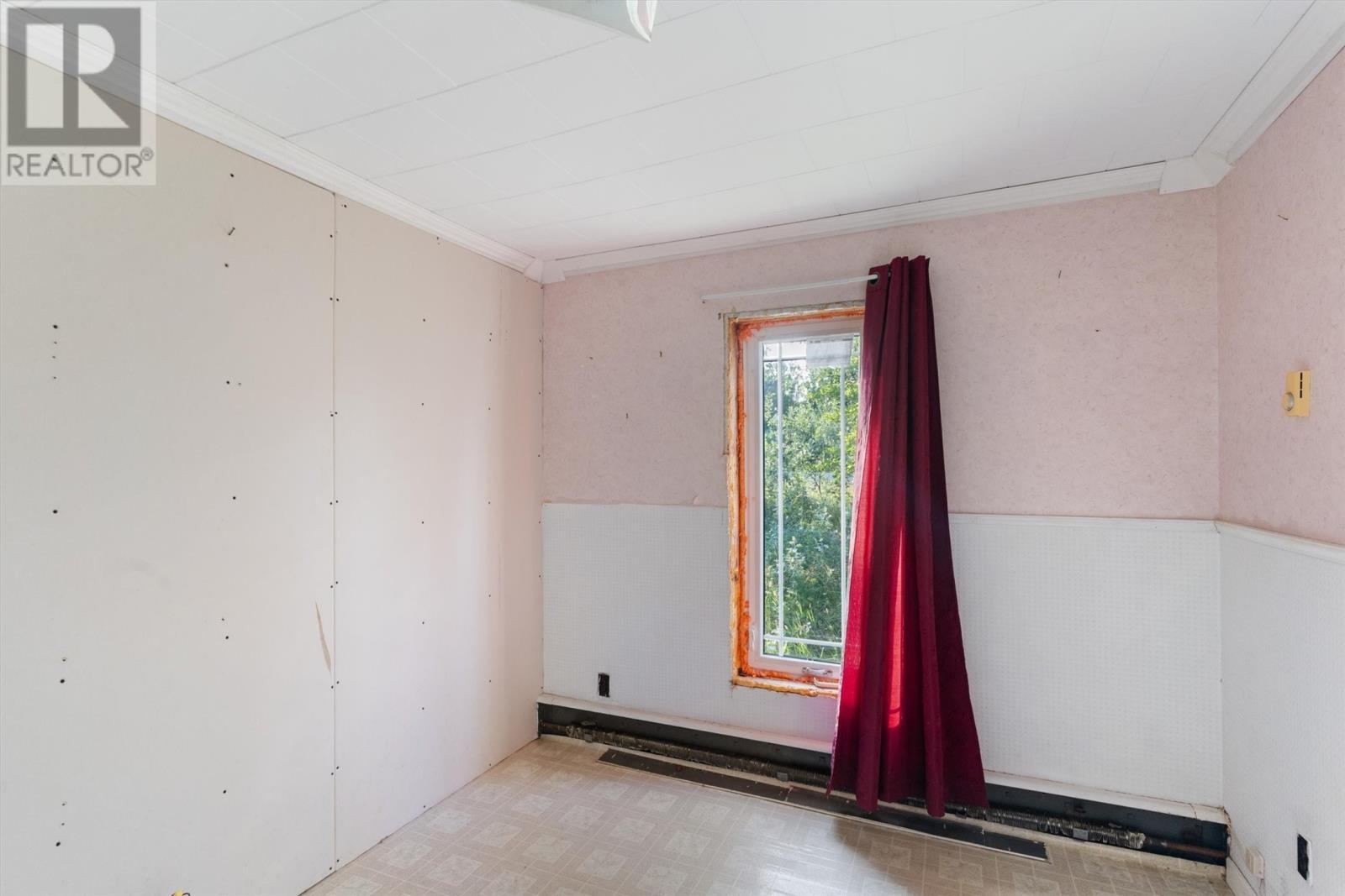 1-2 Balsam Drive, Gambo, NL - Indoor Photo Showing Other Room