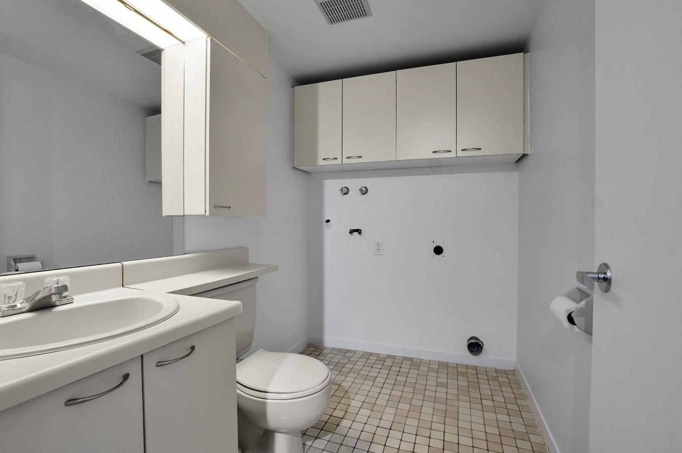 Salle d'eau - 212 Rue D'Orléans, Saint-Lambert, QC - Indoor Photo Showing Bathroom