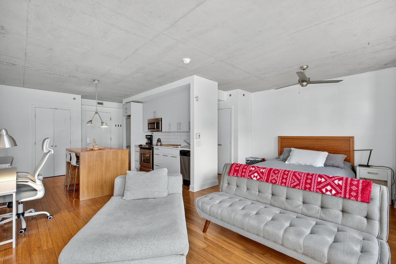 Overall view - 428-950 Rue Notre-Dame O., Montréal (Le Sud-Ouest), QC - Indoor Photo Showing Bedroom