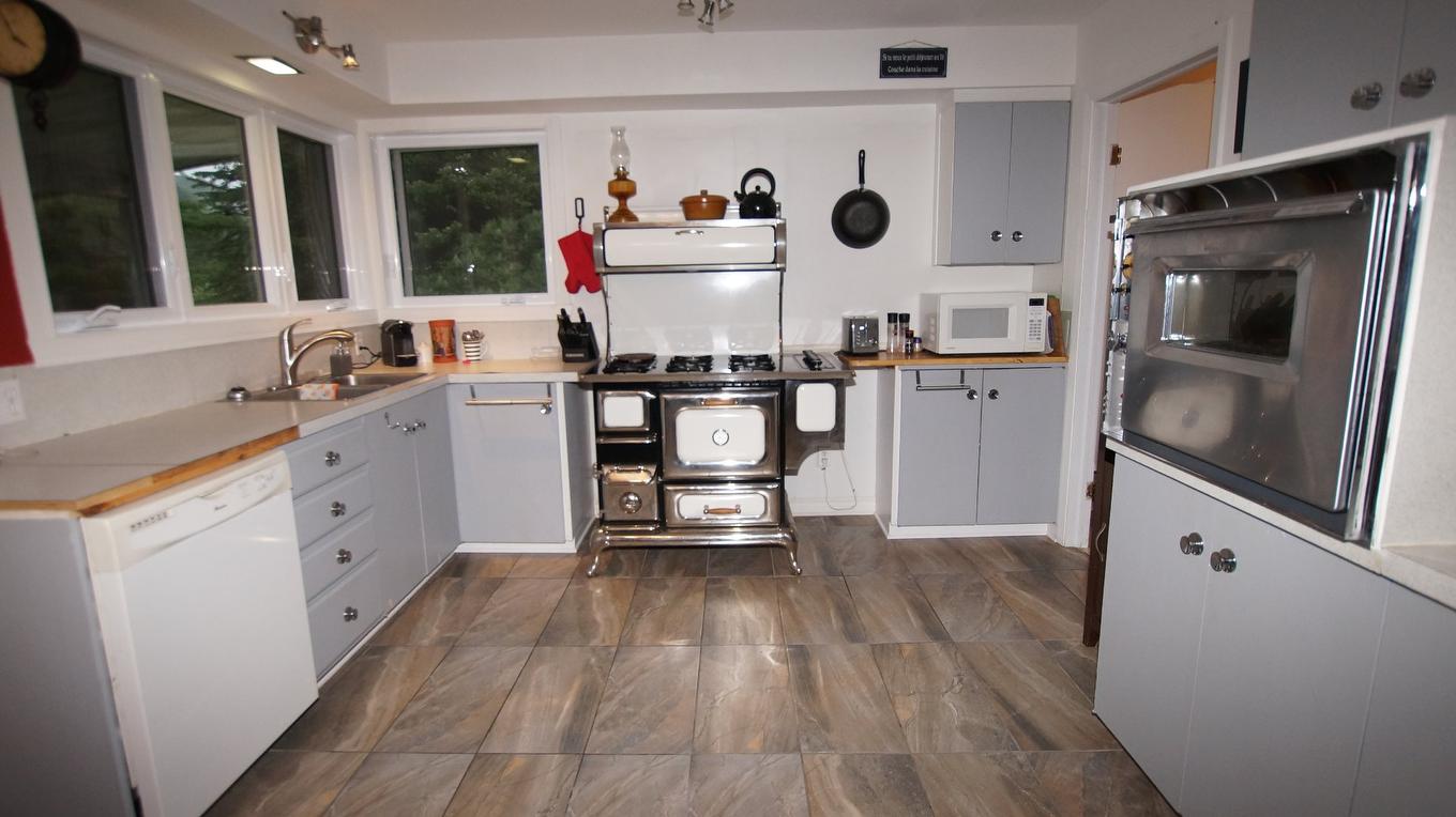 Kitchen - 121 - 125 4E Rang, Saint-Alphonse-Rodriguez, QC - Indoor Photo Showing Kitchen