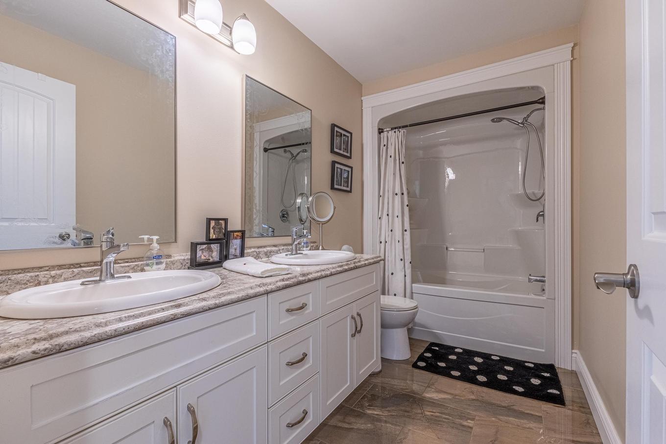 12 Ashton Street, Fairview, PE