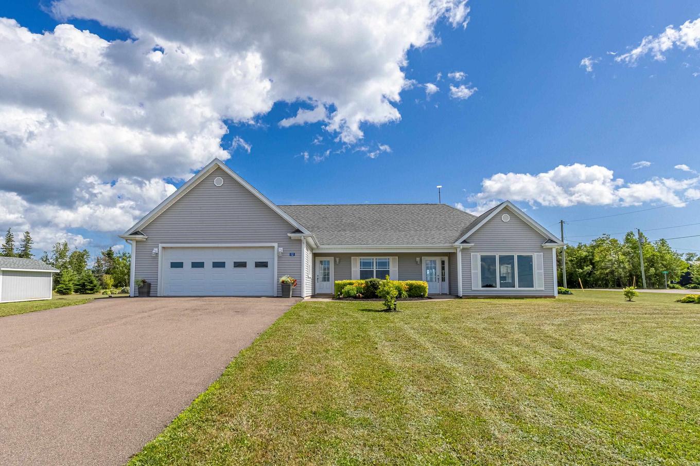 12 Ashton Street, Fairview, PE