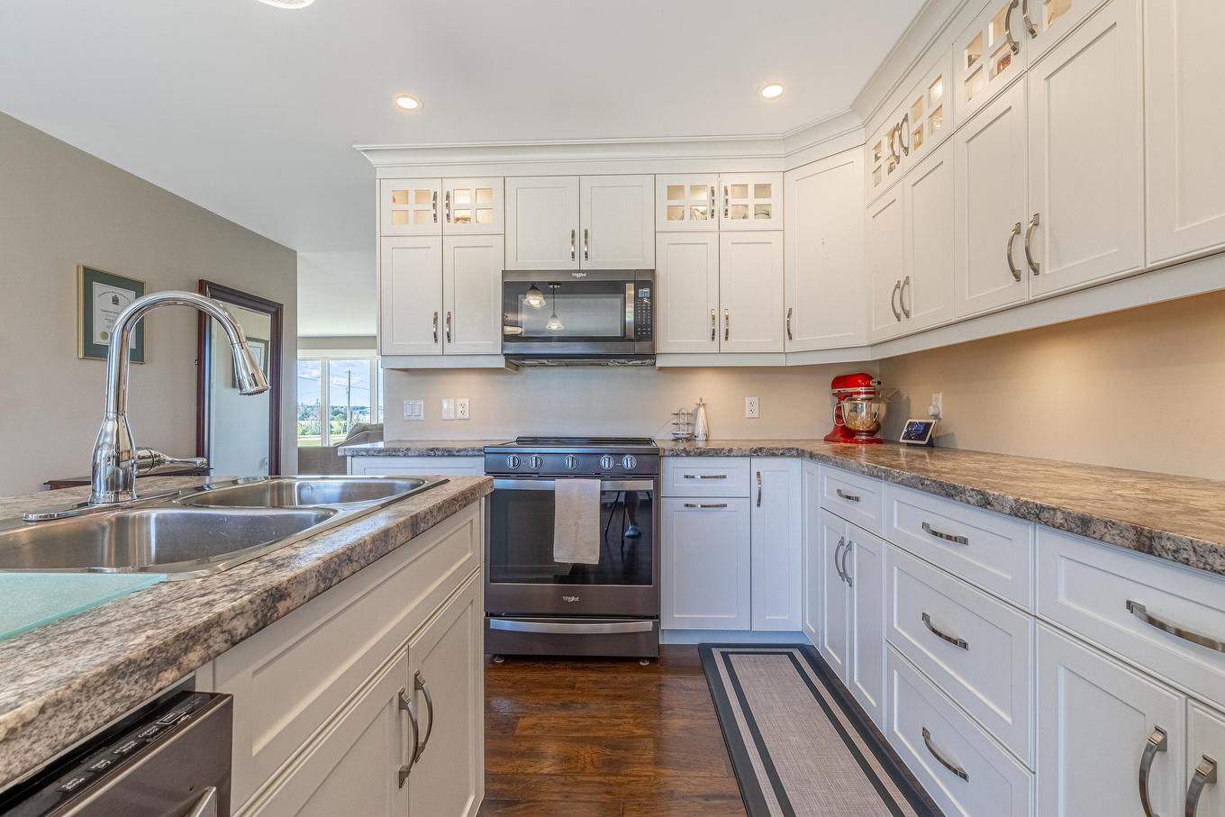 12 Ashton Street, Fairview, PE