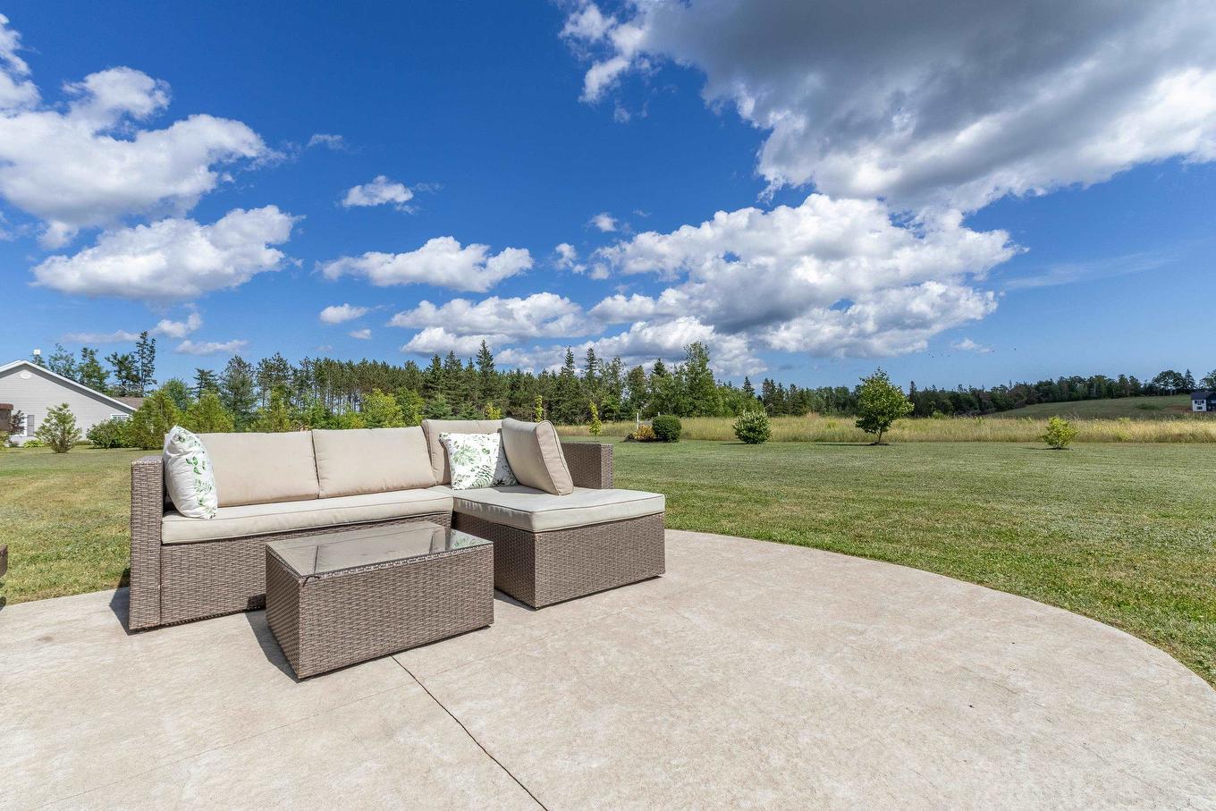 12 Ashton Street, Fairview, PE