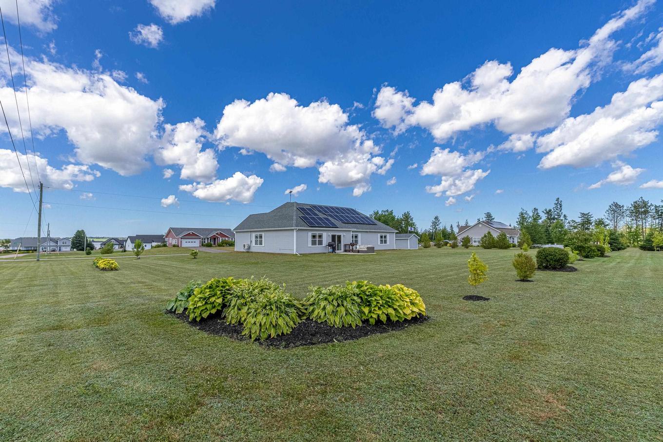 12 Ashton Street, Fairview, PE