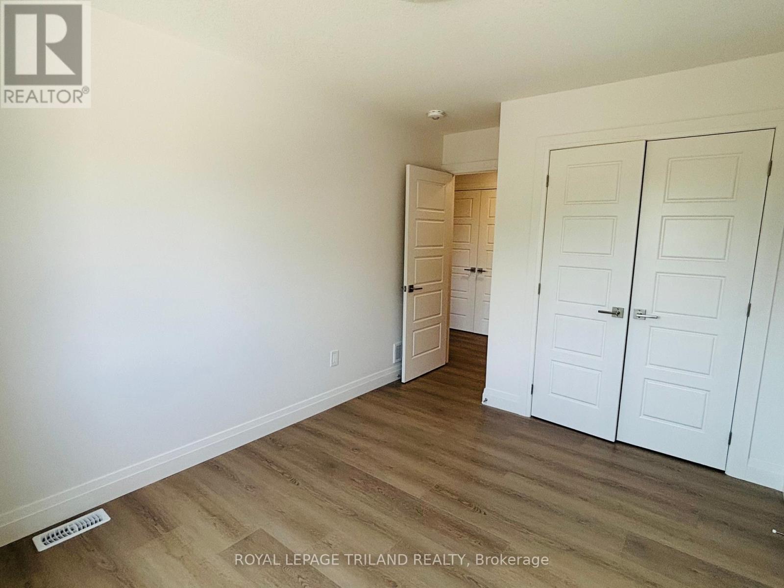 2 - 116 Fairview Avenue, St. Thomas, ON - Indoor Photo Showing Other Room