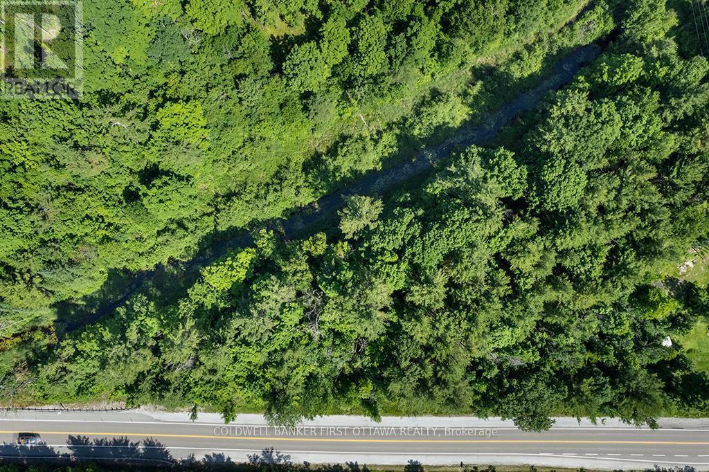 Just 10 mins to Perth on Hwy 7 - 115 Doran Road, Tay Valley, ON