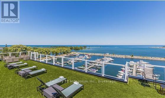 Rooftop Terrace - 3210-3212 - 9 Harbour Street E, Collingwood, ON