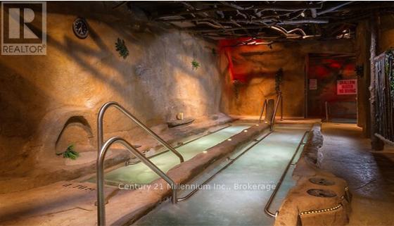 Spa - 3210-3212 - 9 Harbour Street E, Collingwood, ON