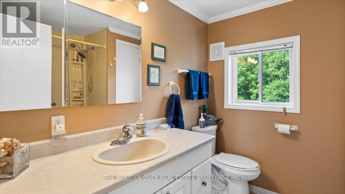 107031 Hwy 7 Highway, Madoc, ON - Indoor Photo Showing Bathroom