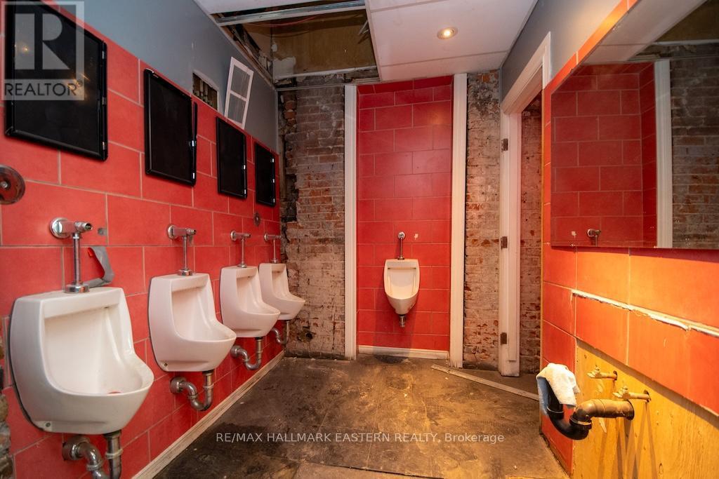 Washroom - 197 Hunter Street W, Peterborough (Town Ward 3), ON