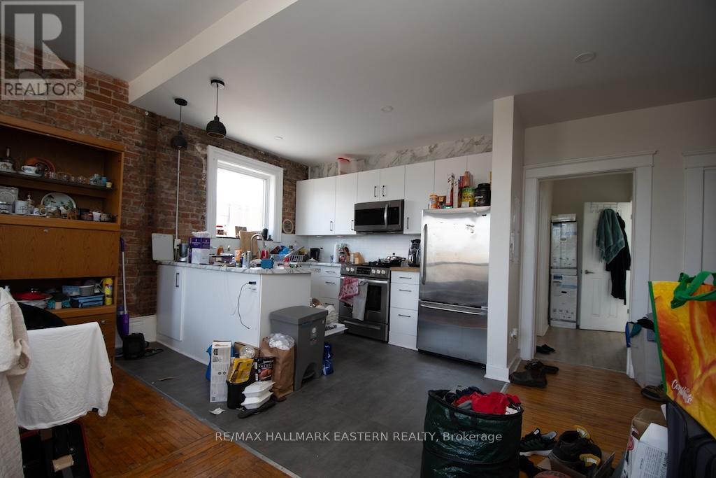 Kitchen - 197 Hunter Street W, Peterborough (Town Ward 3), ON