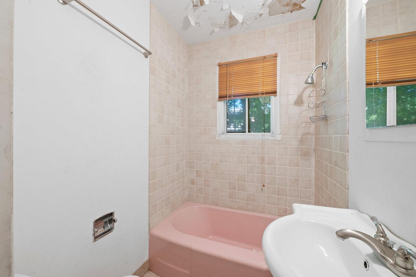 Salle de bains - 98 Rue Marie-Victorin, Saint-Jérôme, QC - Indoor Photo Showing Bathroom