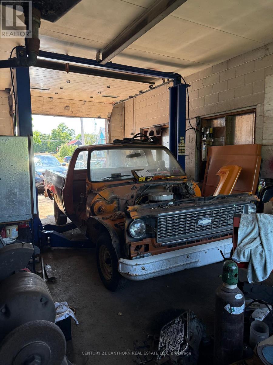 3073 County 10 Road, Prince Edward County (South Marysburg Ward), ON