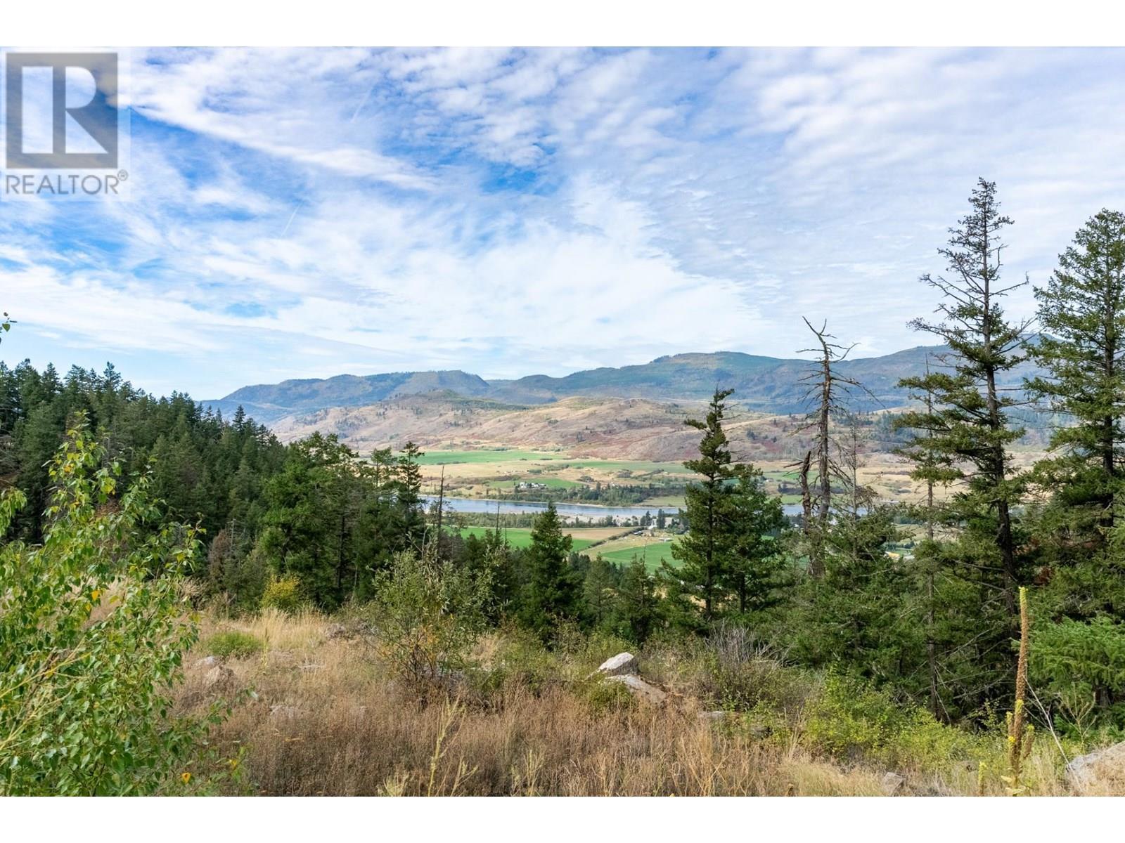 7 Riverwind Drive, Chase, BC