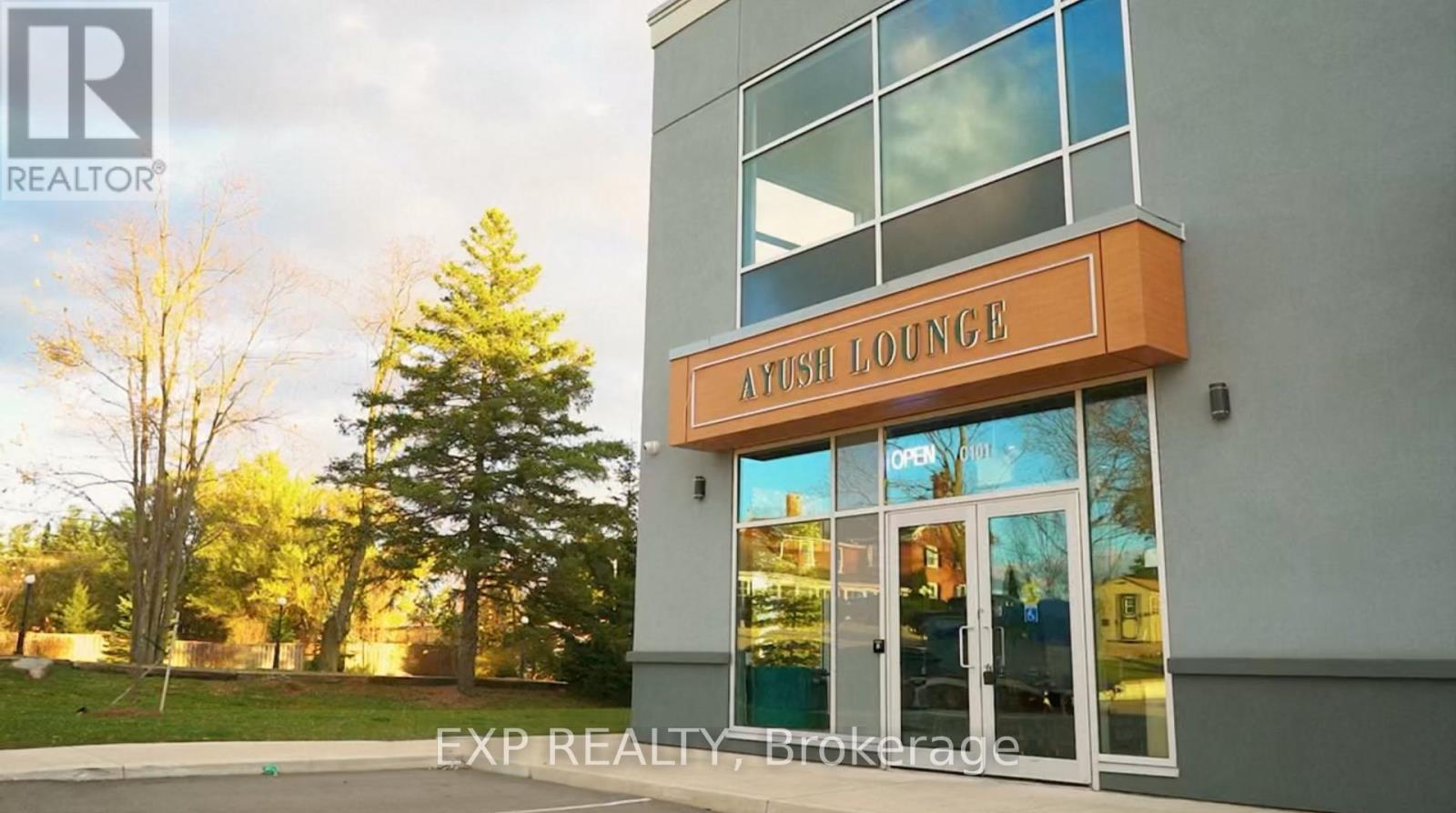 C101 - 1040 Garner Road W, Hamilton, ON