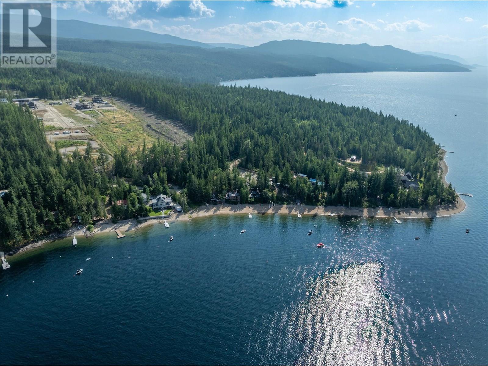 6226 Armstrong Road, Eagle Bay, BC