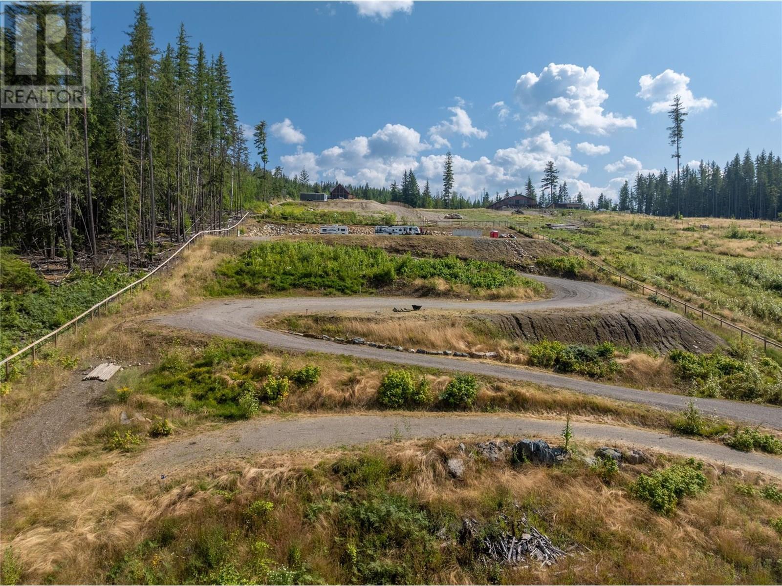 6226 Armstrong Road, Eagle Bay, BC