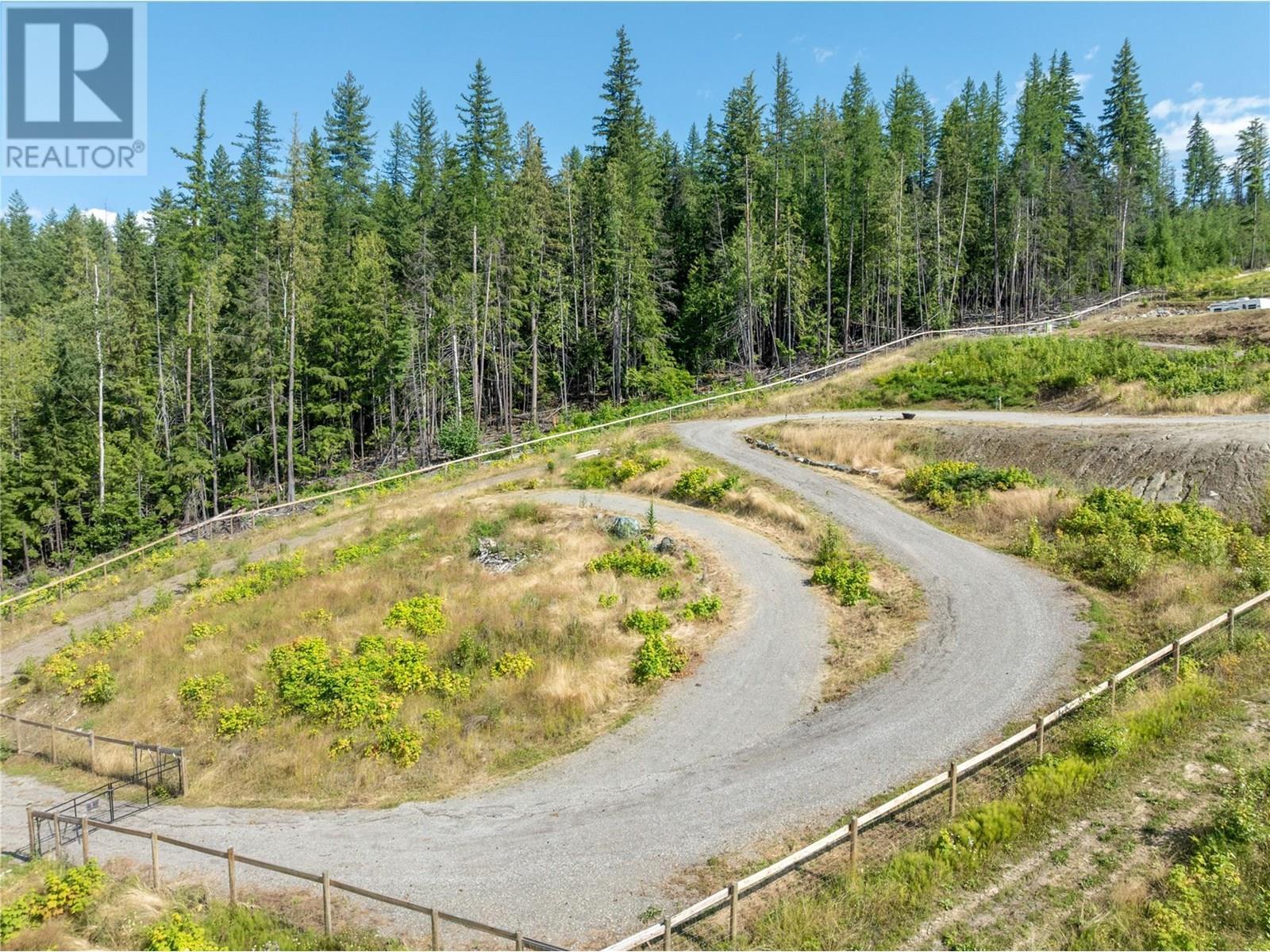 6226 Armstrong Road, Eagle Bay, BC