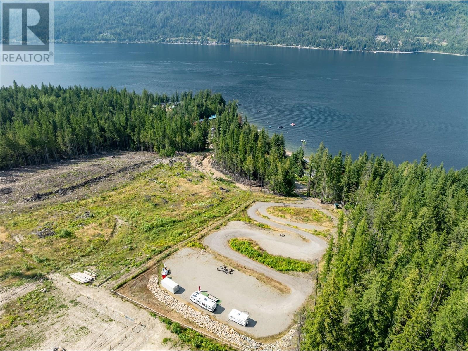 6226 Armstrong Road, Eagle Bay, BC