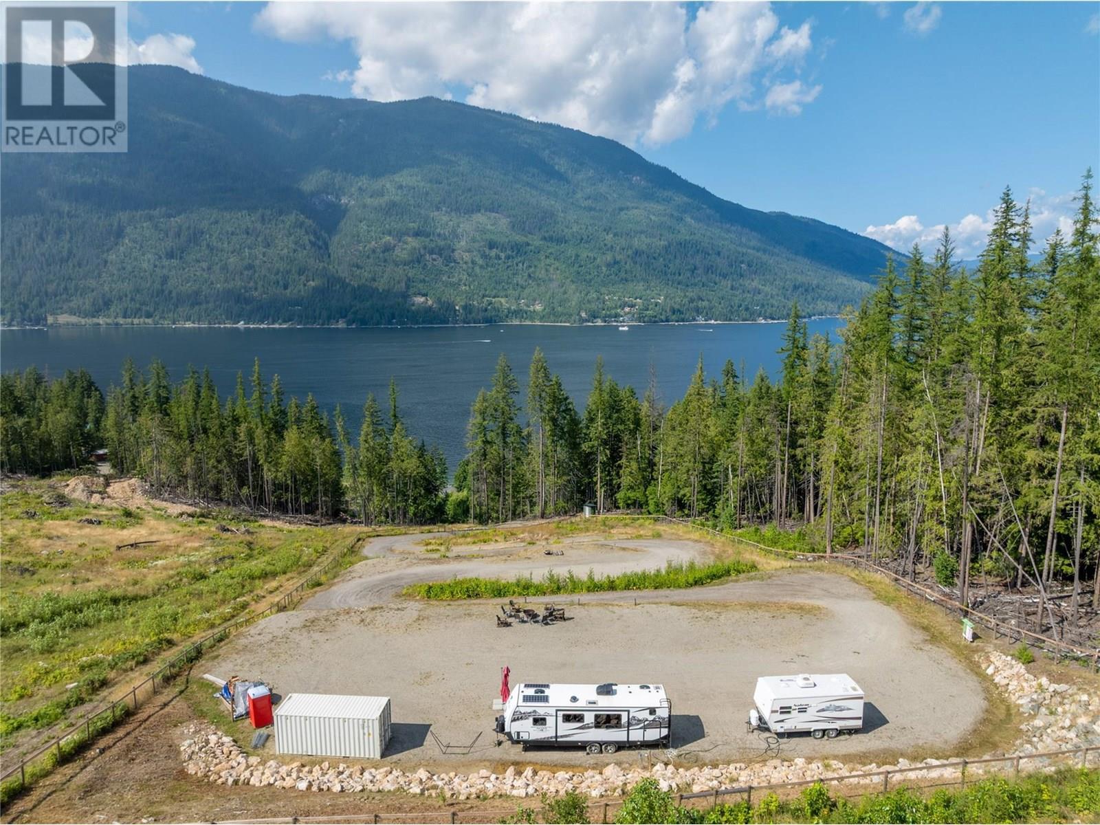 6226 Armstrong Road, Eagle Bay, BC