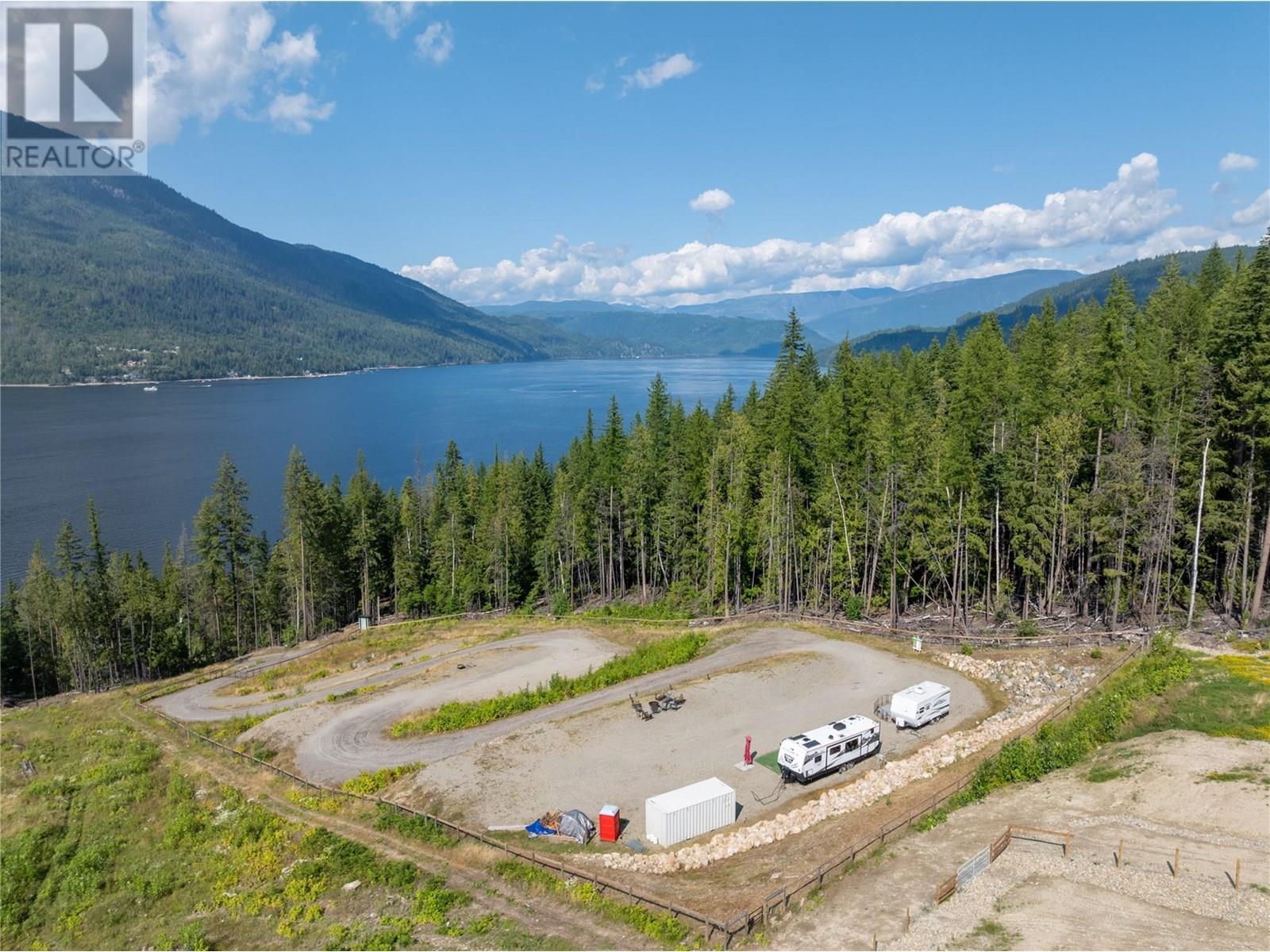 6226 Armstrong Road, Eagle Bay, BC