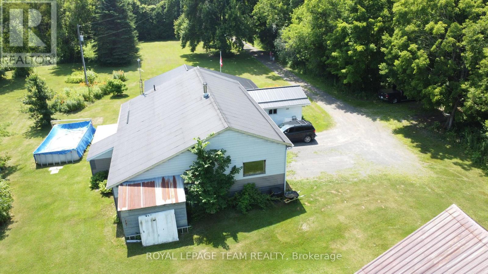 10355 Broken Second Road W, South Dundas, ON - Outdoor