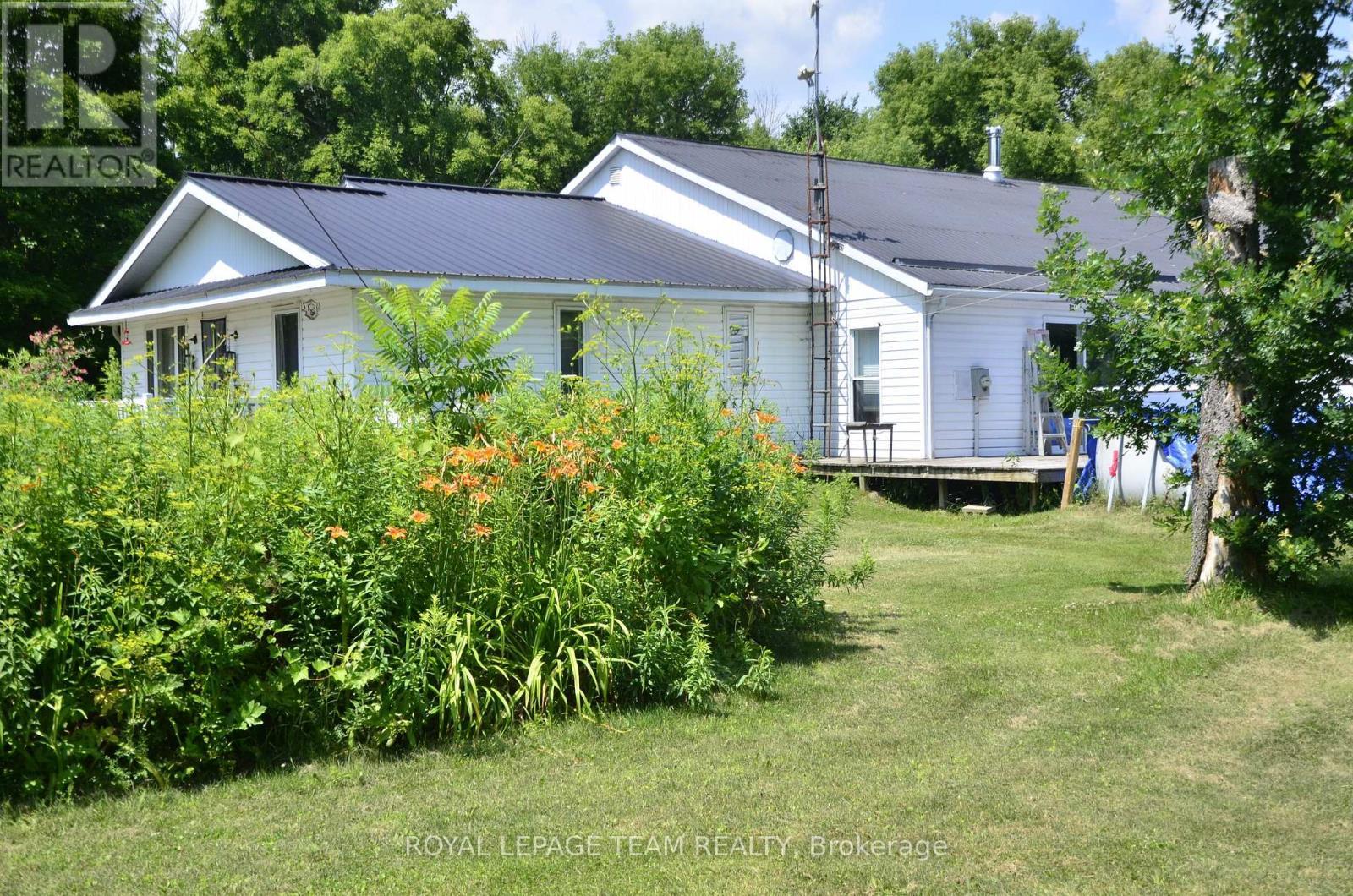 10355 Broken Second Road W, South Dundas, ON - Outdoor