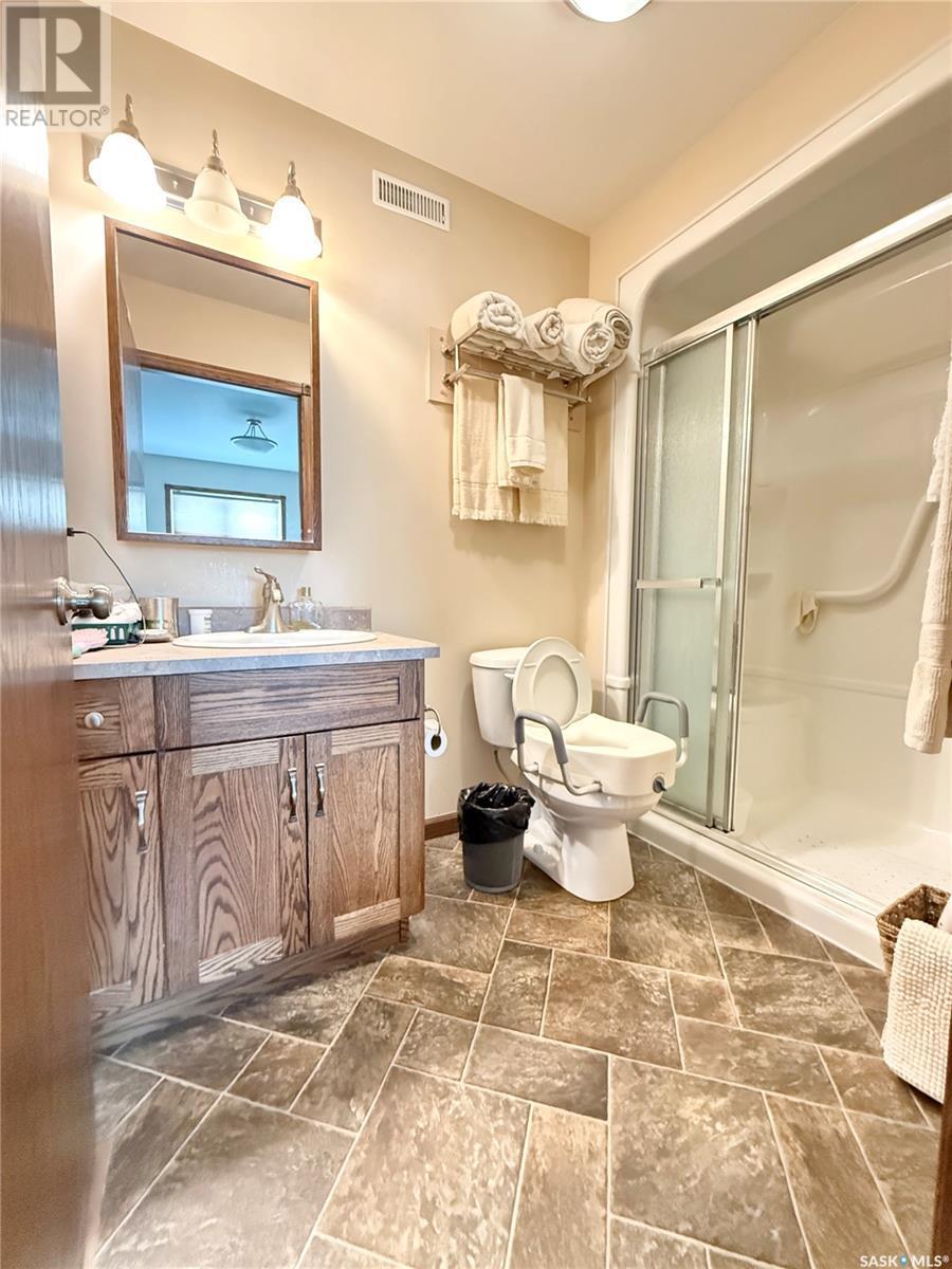 4 Island View, Cymri Rm No. 36, SK - Indoor Photo Showing Bathroom