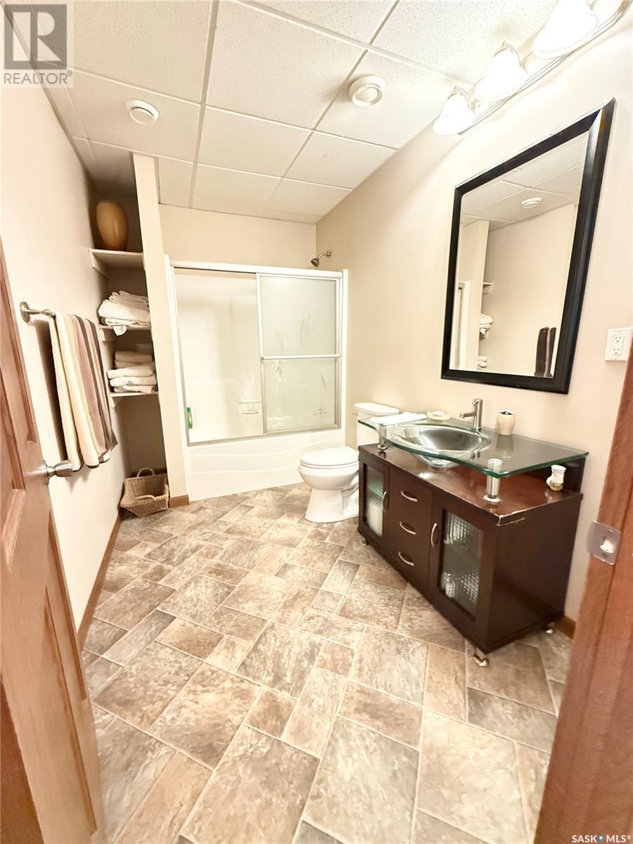 4 Island View, Cymri Rm No. 36, SK - Indoor Photo Showing Bathroom