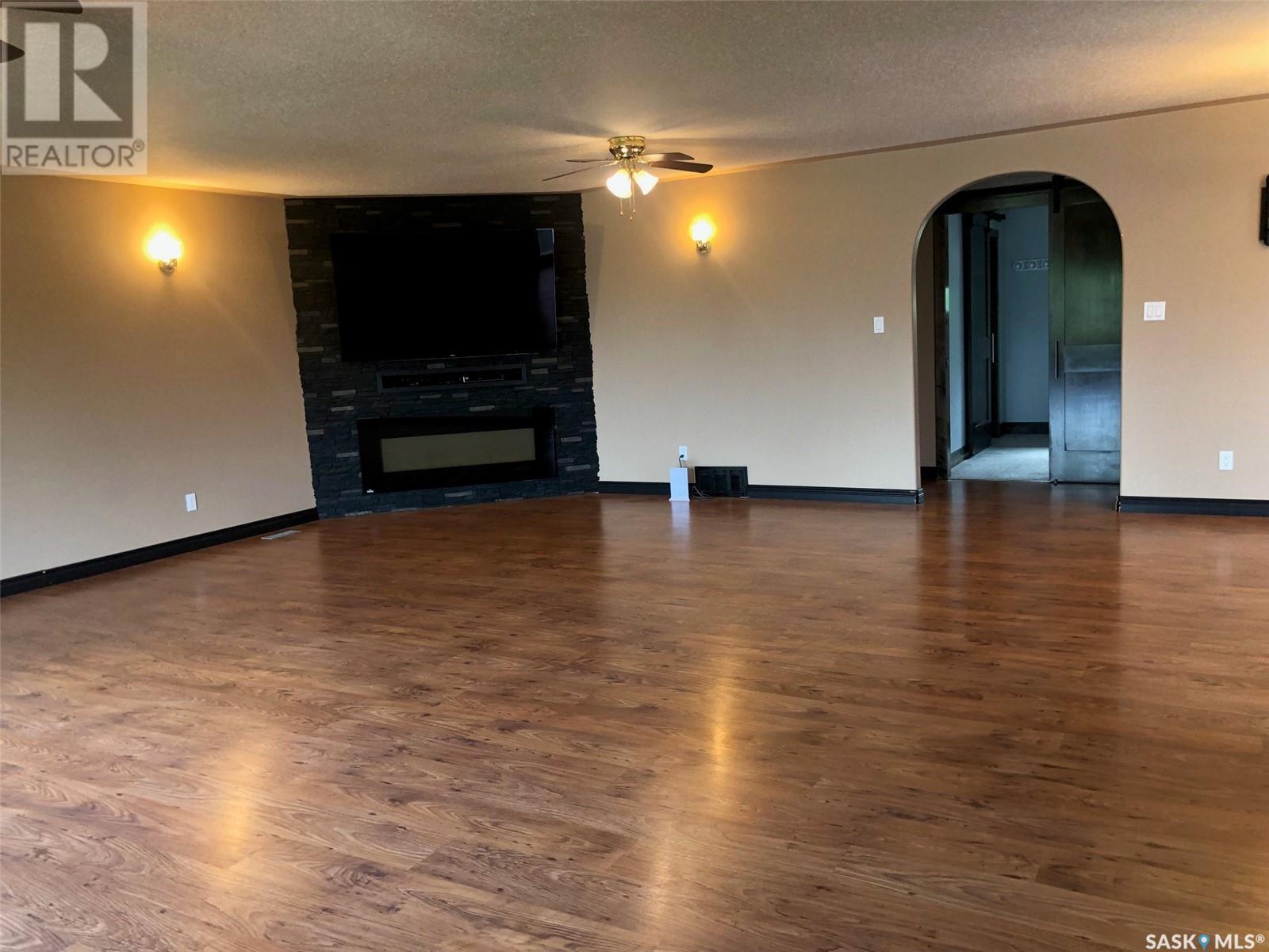 Prychak Acreage, Orkney Rm No. 244, SK - Indoor Photo Showing Living Room