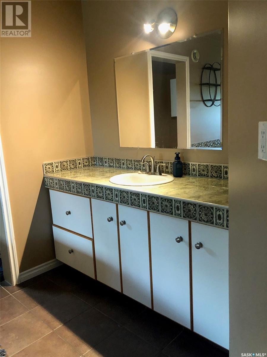 Prychak Acreage, Orkney Rm No. 244, SK - Indoor Photo Showing Bathroom