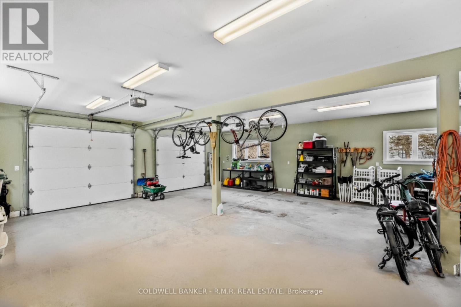 1044C Port Britain Road, Port Hope, ON - Indoor Photo Showing Garage