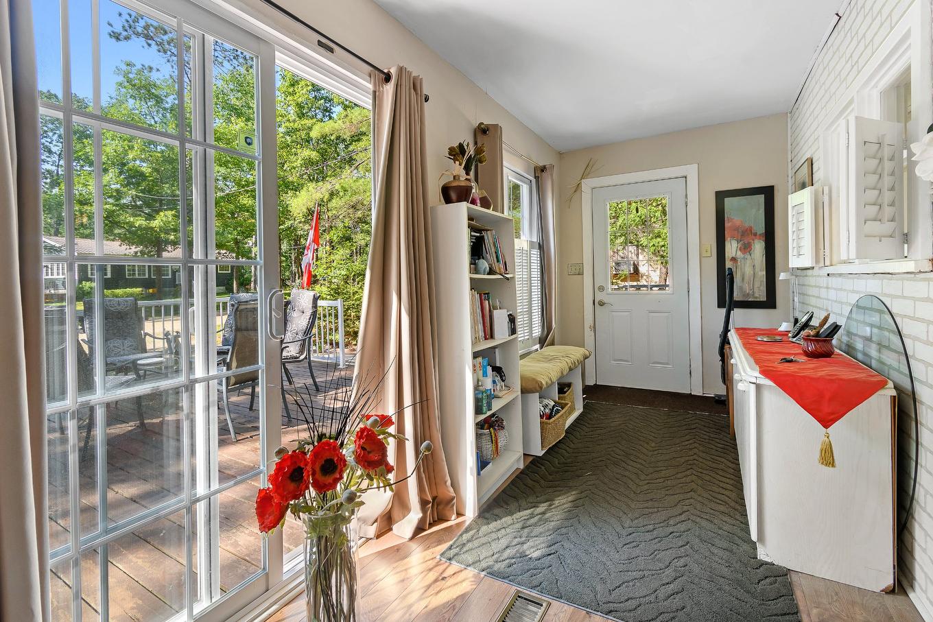 Hall d'entrée/Vestibule - 5C Rue Mccagg, Clarendon, QC - Indoor Photo Showing Other Room