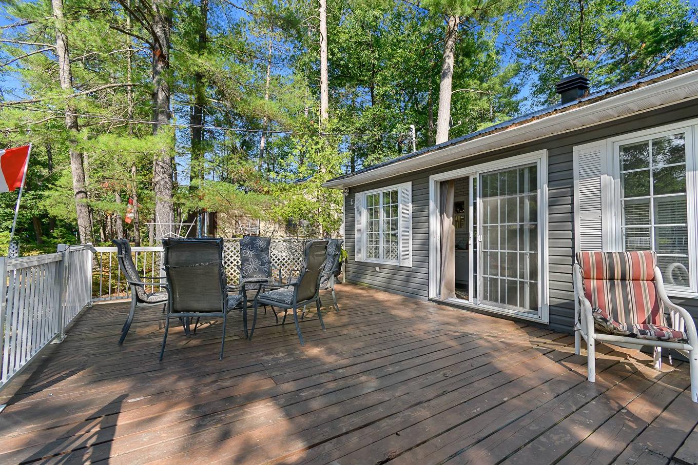 Terrasse - 5C Rue Mccagg, Clarendon, QC - Outdoor With Deck Patio Veranda With Exterior