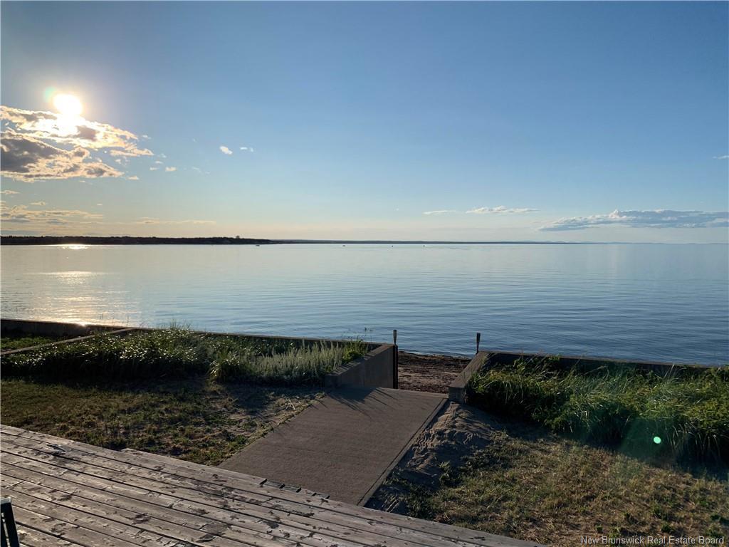 345 Bayshore Dr, Bathurst, NB