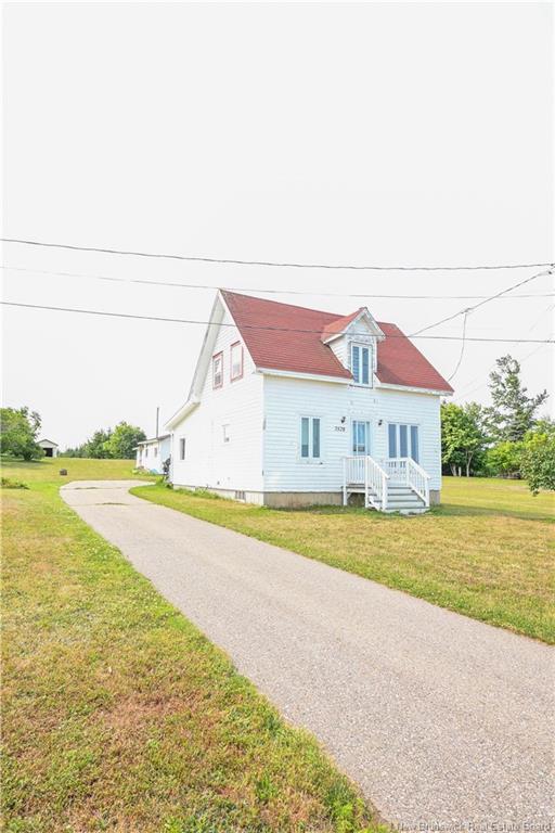 7578 Rue Saint-Paul St, Bas-Caraquet, NB
