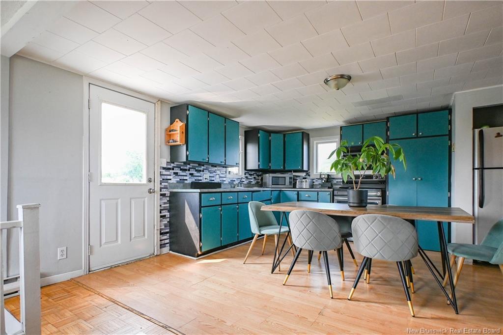 7578 Rue Saint-Paul St, Bas-Caraquet, NB