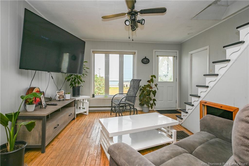 7578 Rue Saint-Paul St, Bas-Caraquet, NB