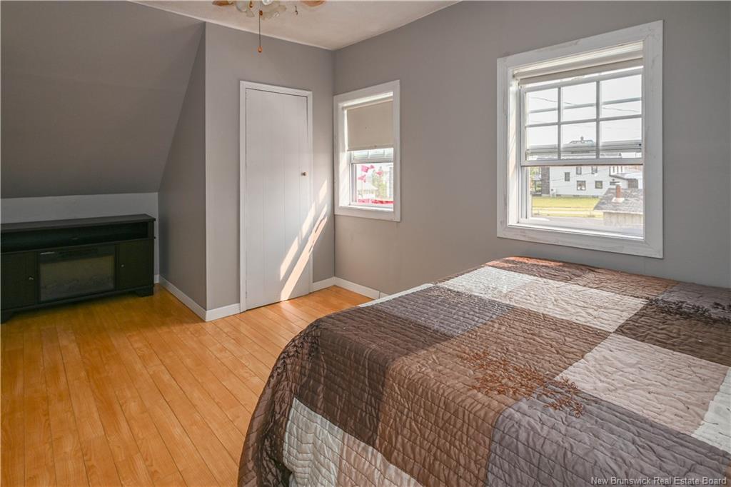 7578 Rue Saint-Paul St, Bas-Caraquet, NB