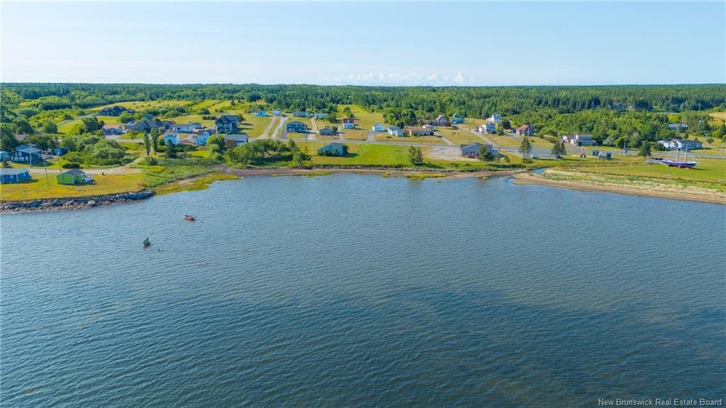 7578 Rue Saint-Paul St, Bas-Caraquet, NB