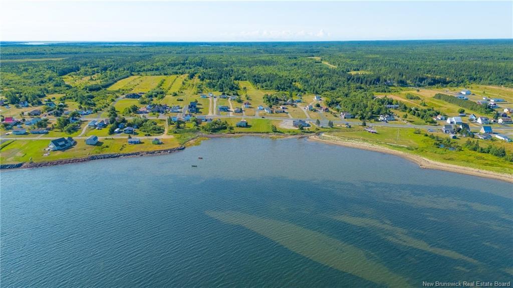 7578 Rue Saint-Paul St, Bas-Caraquet, NB